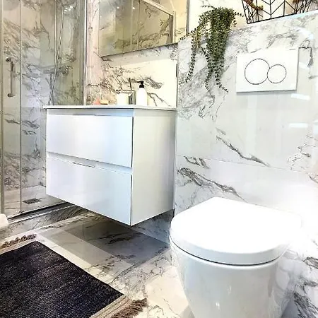 1br & Living Downtown